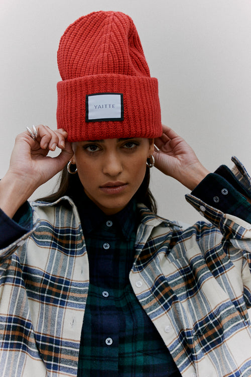 BEANIE - Red Knitted Hat