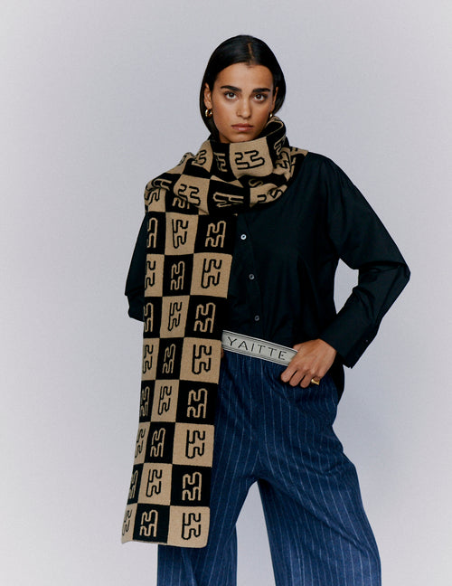 GENEVA - Camel & Black Checkerboard Knit Scarf