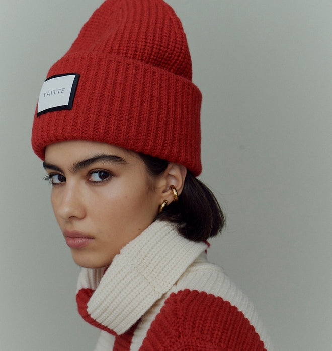 BEANIE - Red Knitted Hat